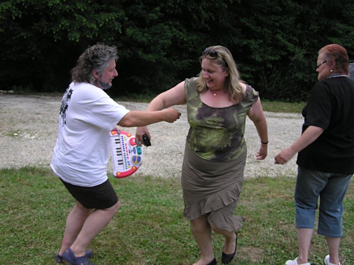 <p>Celebrating after a fine picnic</p>
