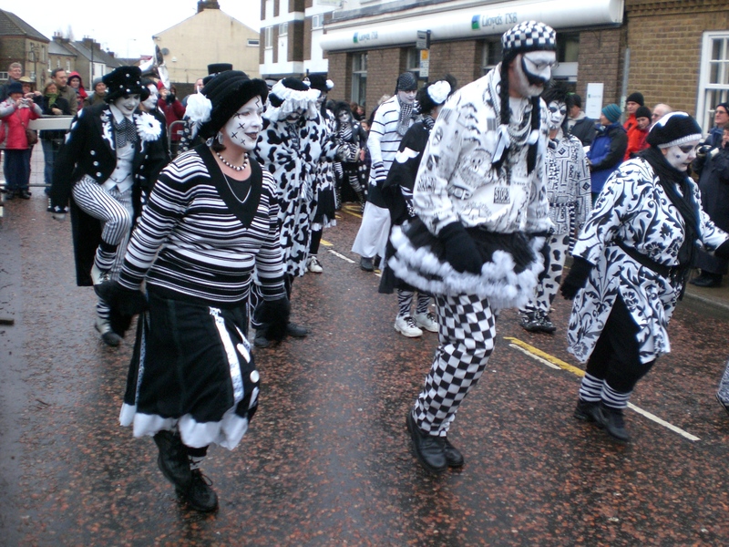 <p>A dance spot at Whittlesea Straw bear 2010. Photo by Ivan Huke.</p>