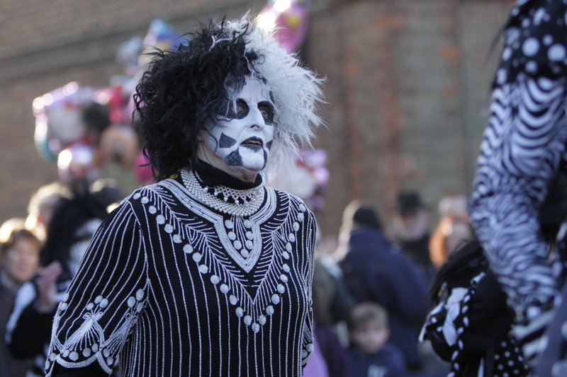 <p>Whittlesea Straw Bear 2012 in the Market Place - Sadie<br>
<i>Photo by David Muscroft</i></p>